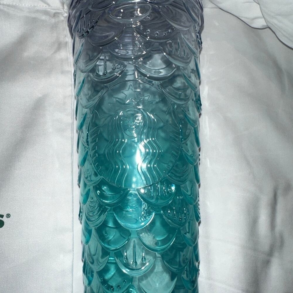 Starbucks Teal Blue Mermaid Scale Venti Tumbler 24oz Cold Cup with Straw NEW